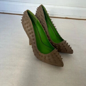 Ladies Anne MIchelle Studded Classic Stilettos Shoes Nude Size 7,5 US